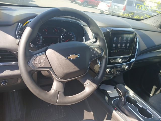 Used 2023 Chevrolet Traverse LT image 12