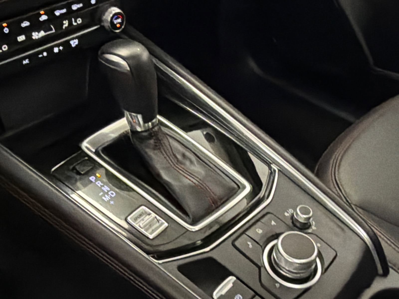 Used 2023 MAZDA CX-5 Carbon Edition image 29