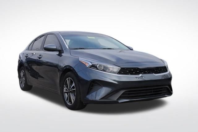 Used 2023 Kia Forte LXS FWD image 1