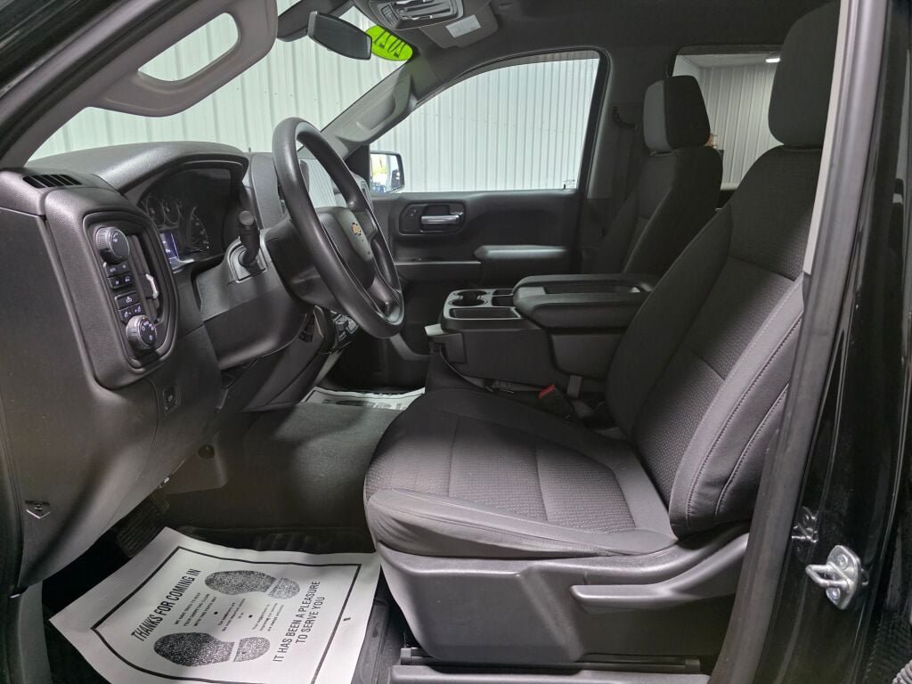 Used 2021 Chevrolet Silverado 1500 Custom w/ LPO, Dark Essentials Package AWD/4WD image 9