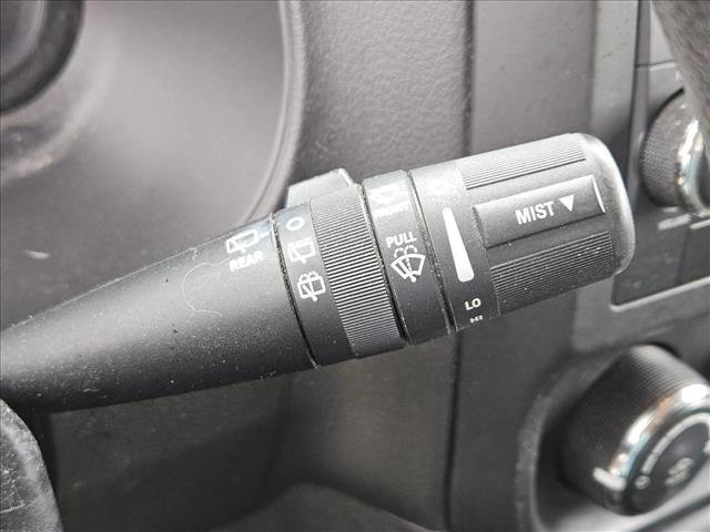 Used 2015 Jeep Patriot Sport w/ Power Value Group image 16