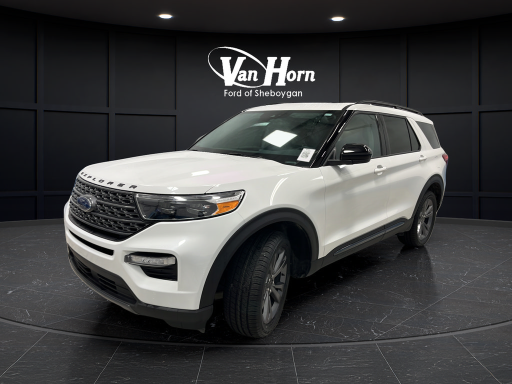 Used 2023 Ford Explorer XLT w/ Equipment Group 202A AWD/4WD image 7