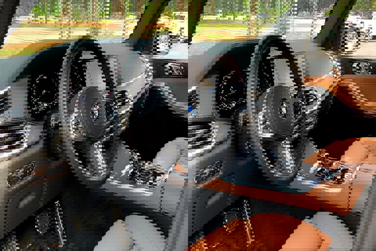 Certified 2022 BMW X5 xDrive40i w/ M Sport Package image 17