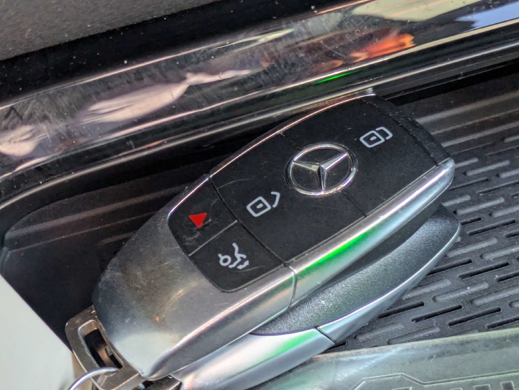 Used 2022 Mercedes-Benz GLB 250 image 34