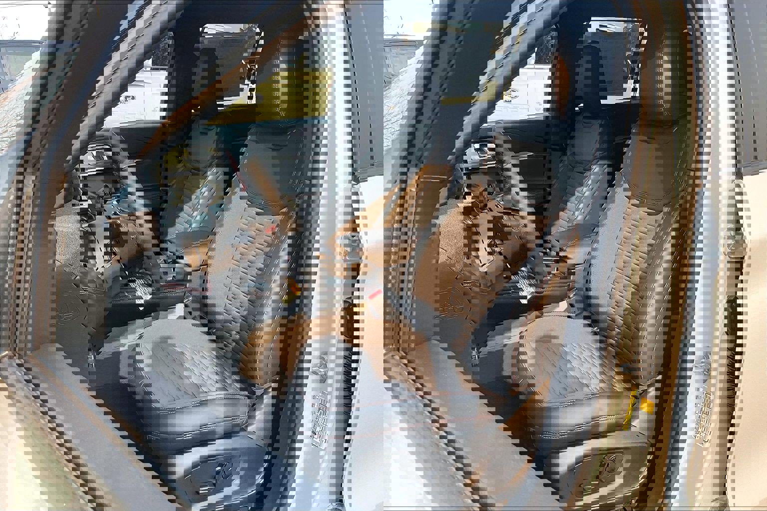 New 2026 Ford Explorer ST-Line w/ ST-Line Street Pack AWD/4WD image 9