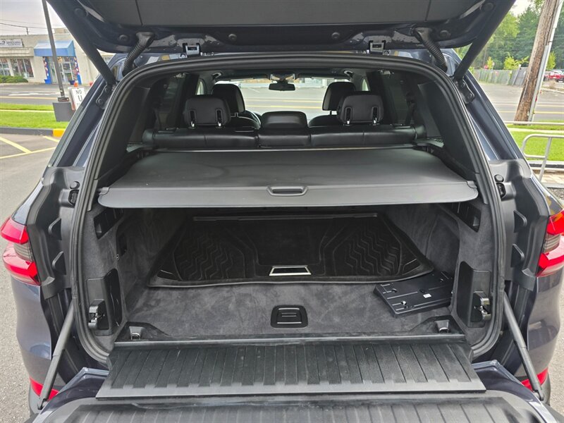 Used 2019 BMW X5 xDrive40i w/ Executive Package AWD/4WD image 26