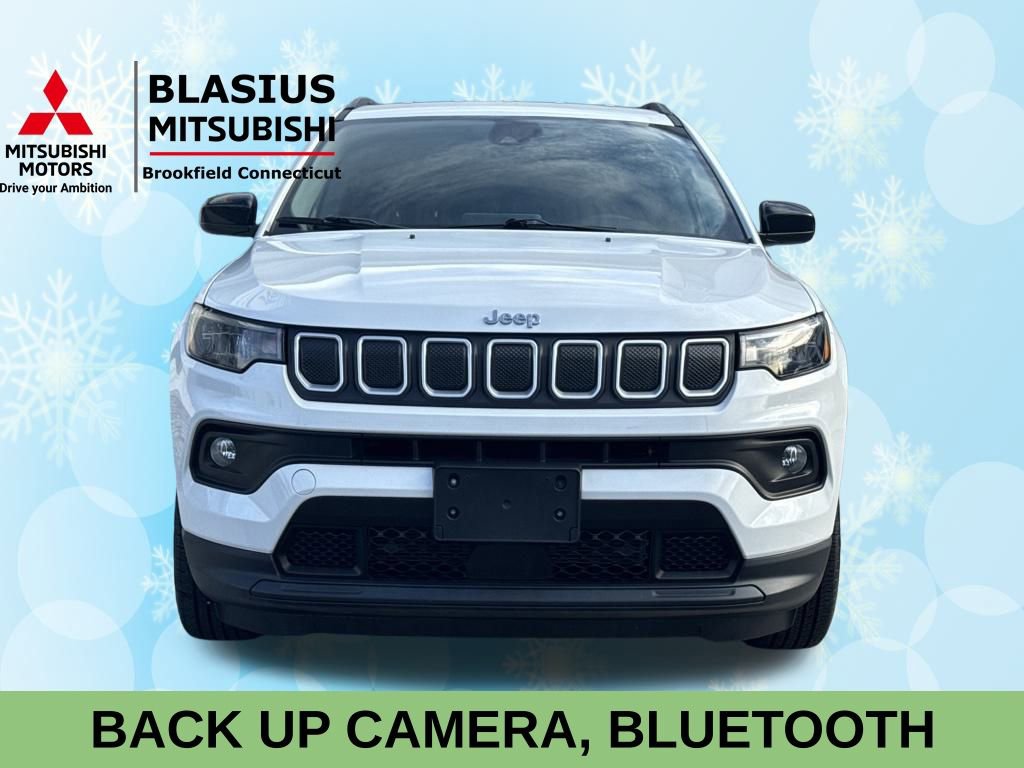 Used 2022 Jeep Compass Latitude image 3