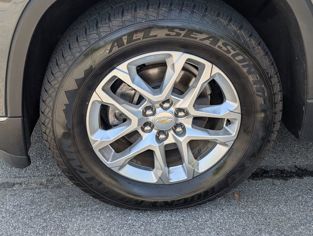 Used 2019 Chevrolet Traverse LT image 11