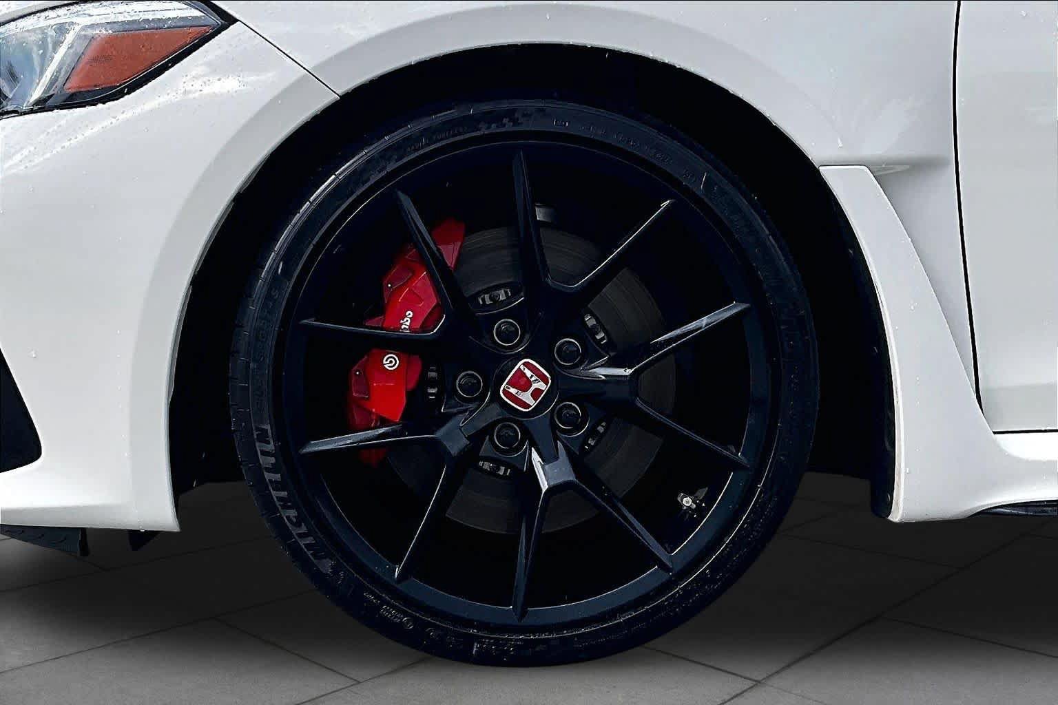 Used 2025 Honda Civic Type R image 10