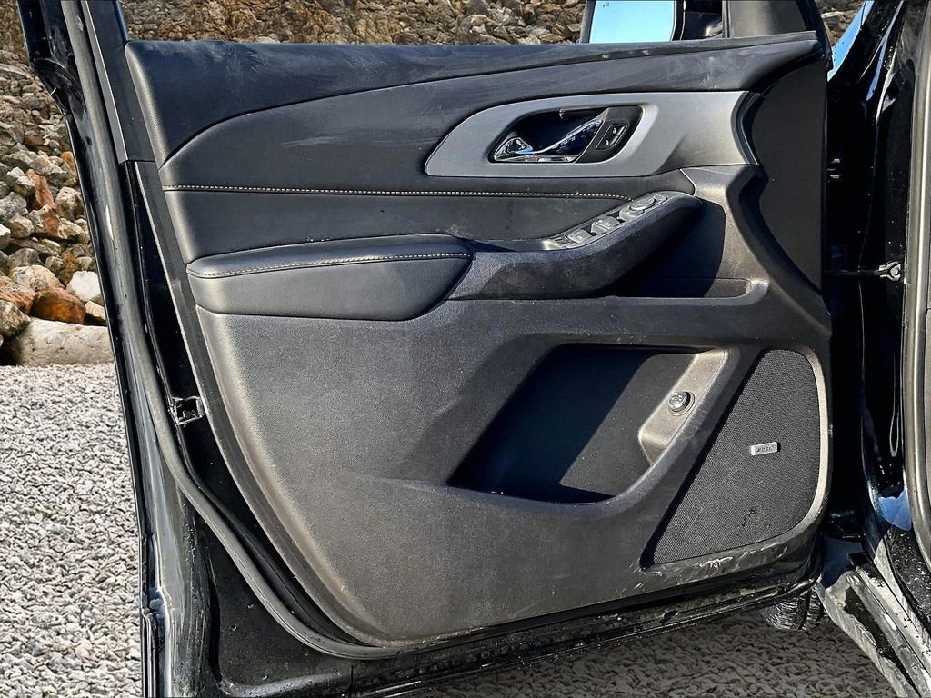 Used 2021 Chevrolet Traverse RS image 20