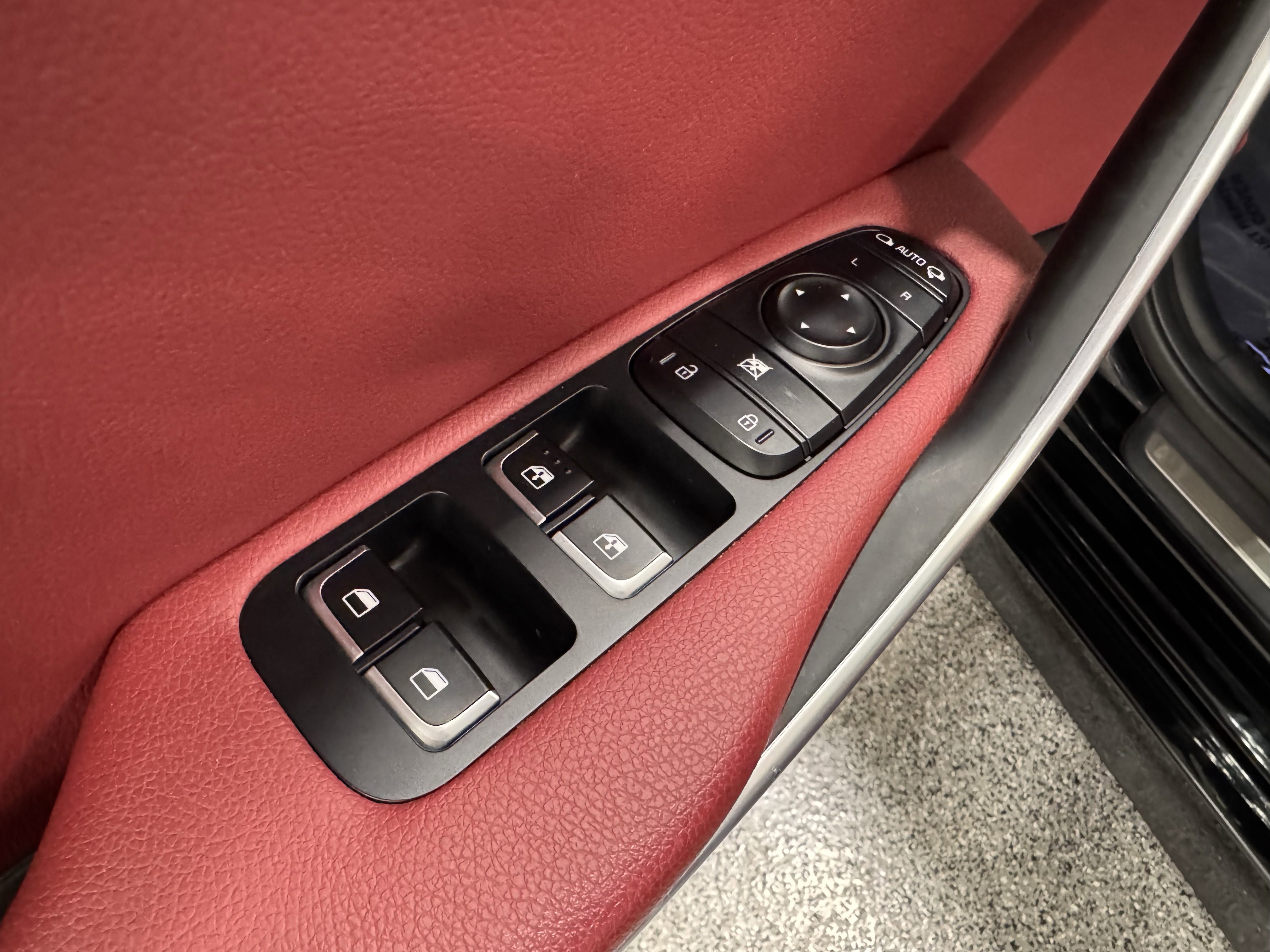 Used 2020 Kia Stinger GT image 22