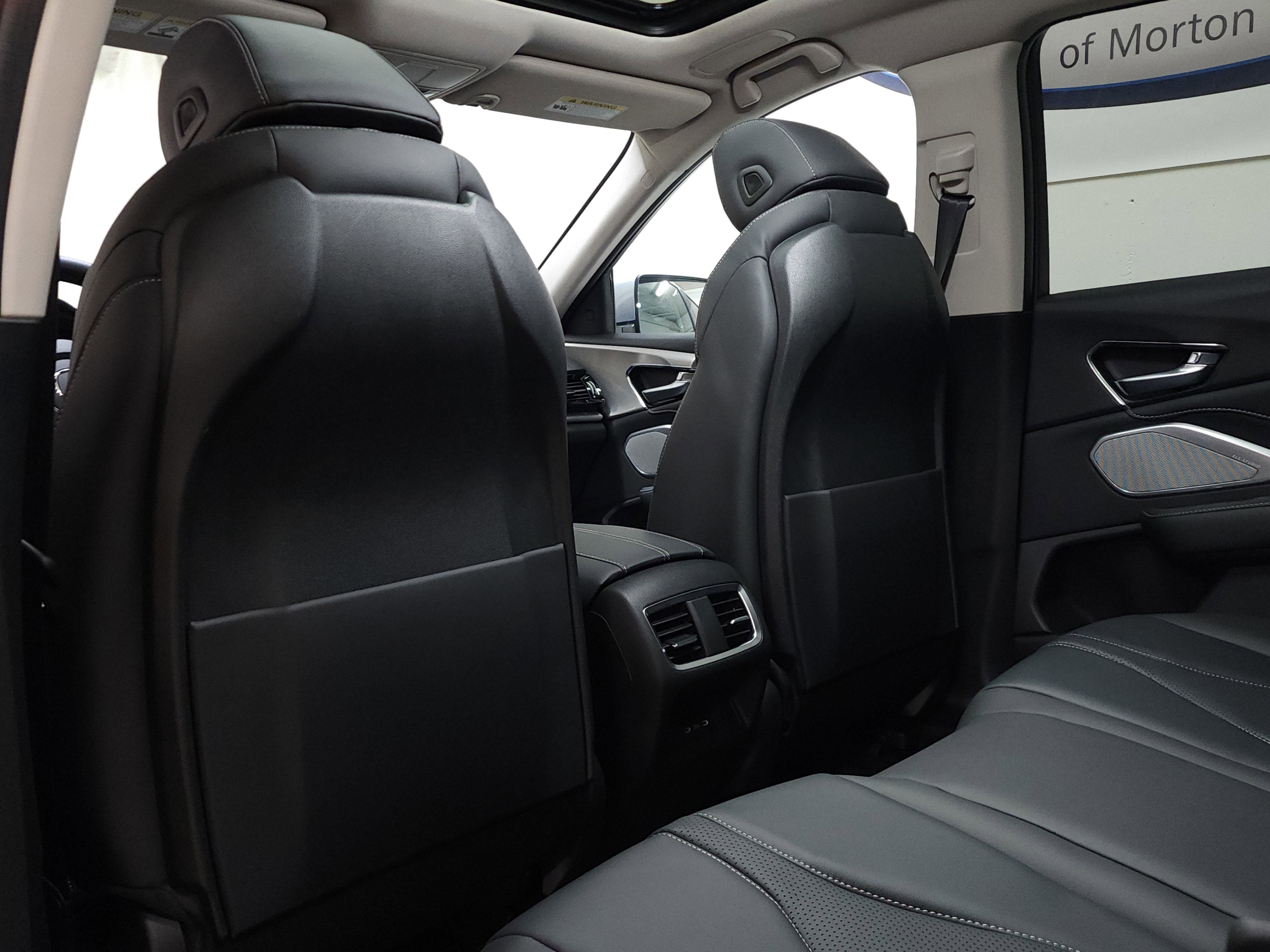 Used 2025 Acura RDX SH-AWD w/ Technology Package image 16