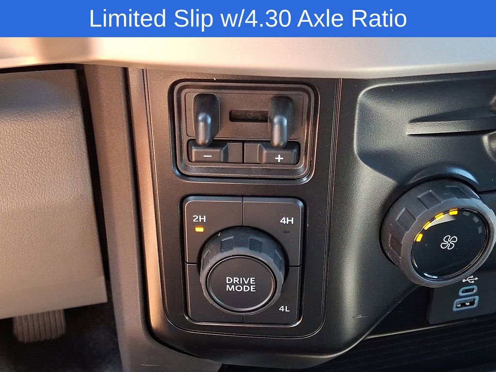 New 2025 Ford F550 4x4 Regular Cab Super Duty image 13