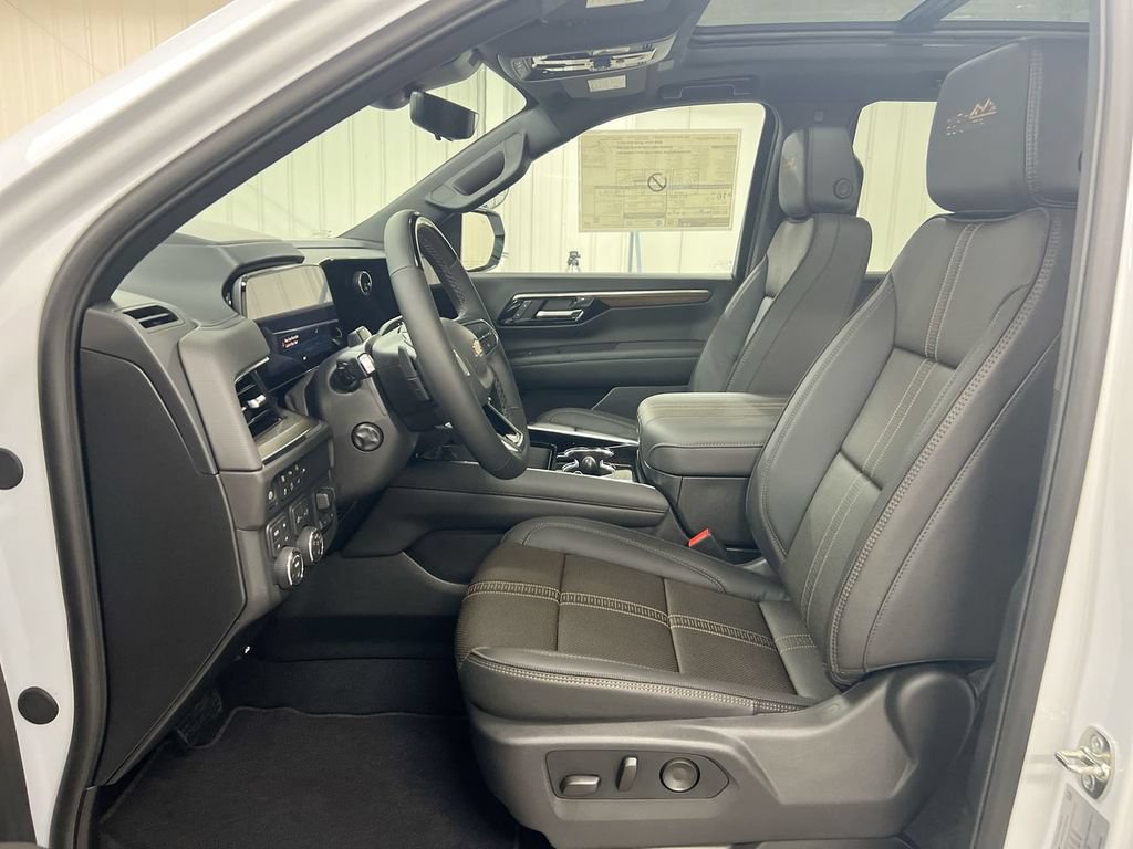 New 2026 Chevrolet Tahoe High Country AWD/4WD image 21