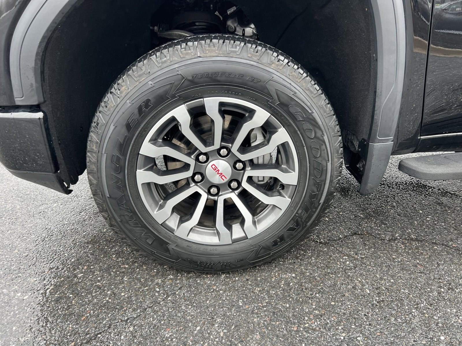 Used 2021 GMC Sierra 1500 AT4 w/ Technology Package image 12