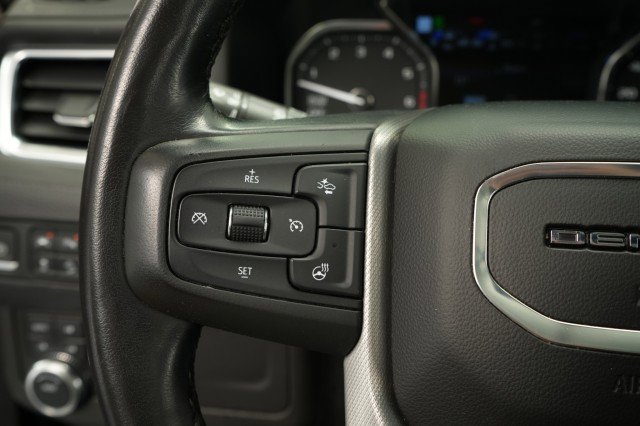 Used 2021 GMC Yukon Denali w/ Denali Premium Package AWD/4WD image 37