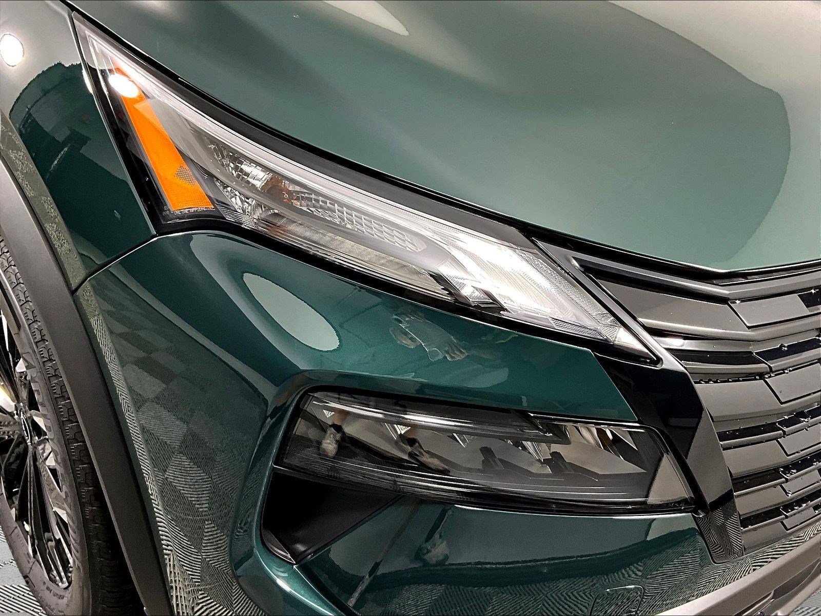 New 2026 Nissan Rogue Dark Armor AWD/4WD image 8