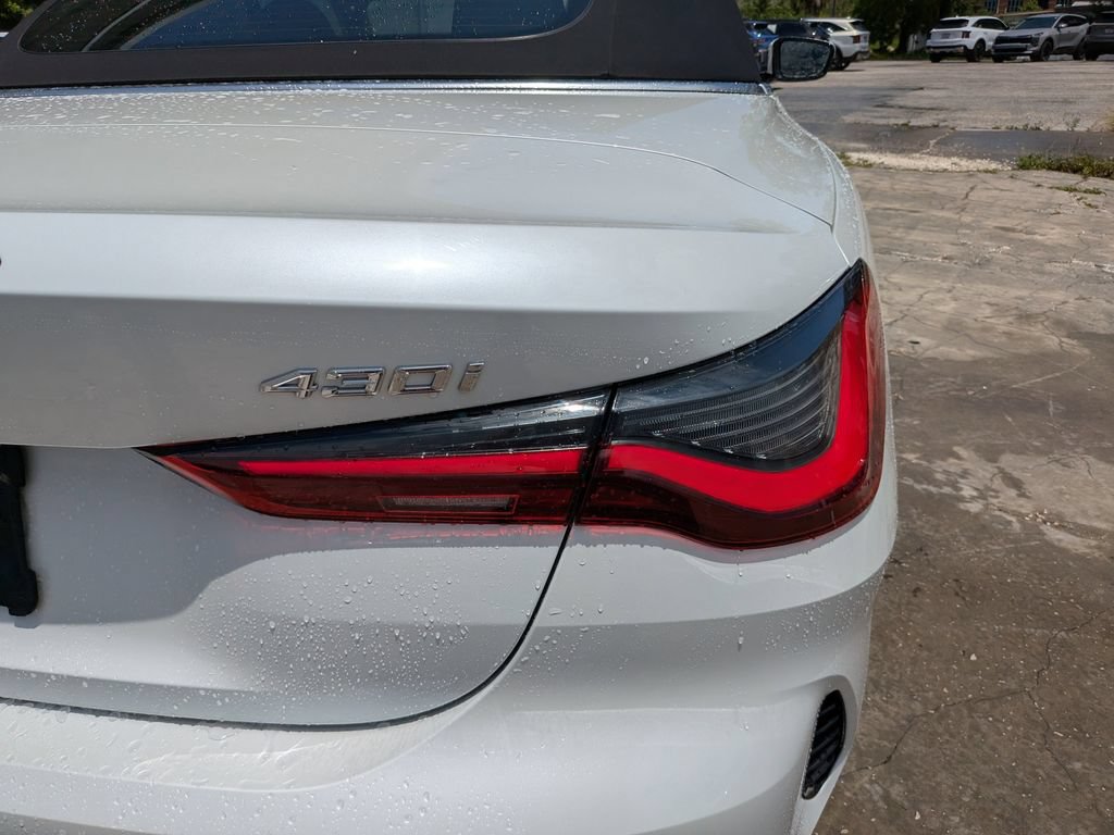 Used 2025 BMW 430i Convertible RWD image 12