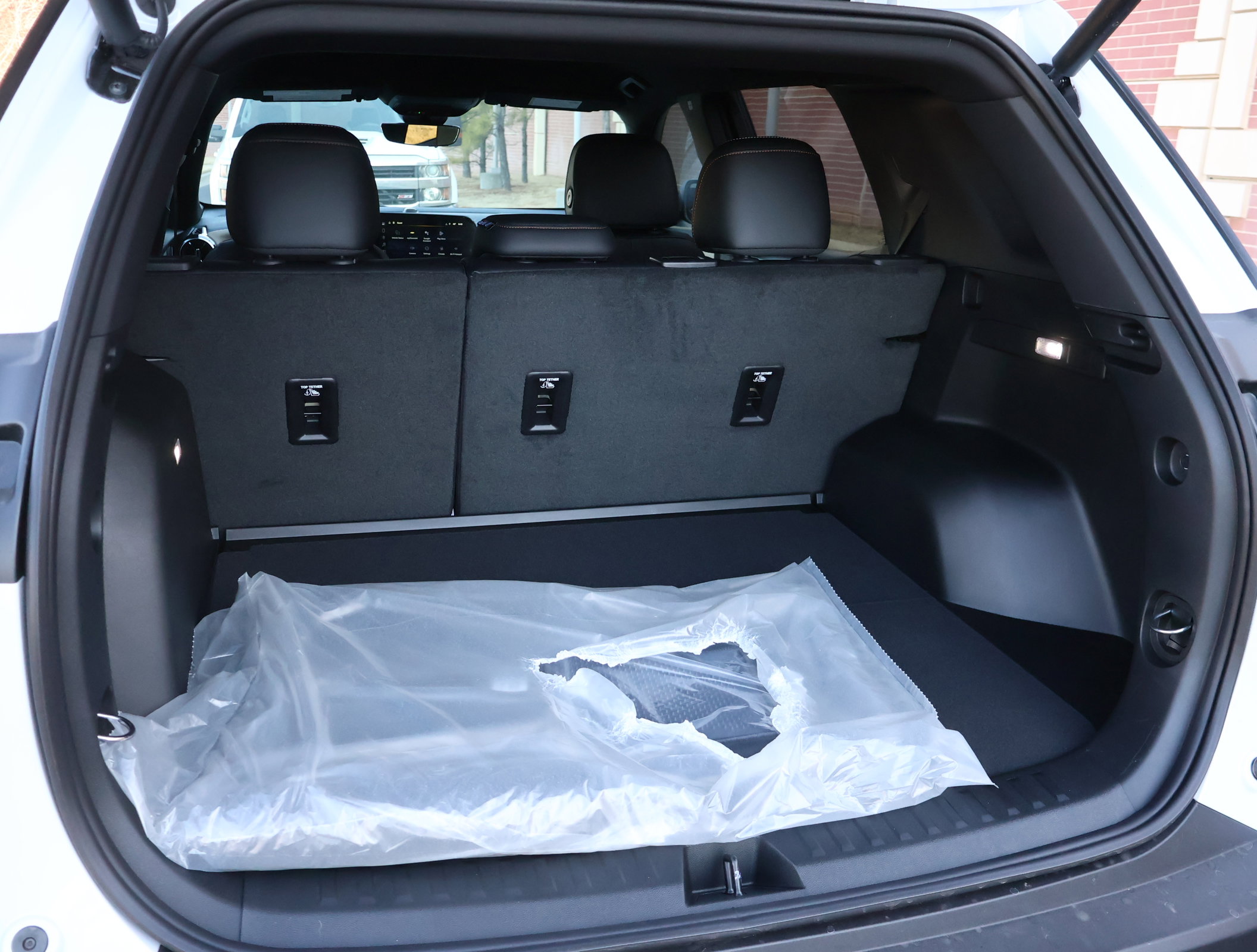 New 2026 Chevrolet Equinox ACTIV w/ Convenience Package III image 23