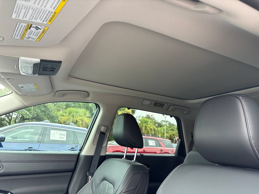 New 2026 Nissan Pathfinder Platinum FWD image 8