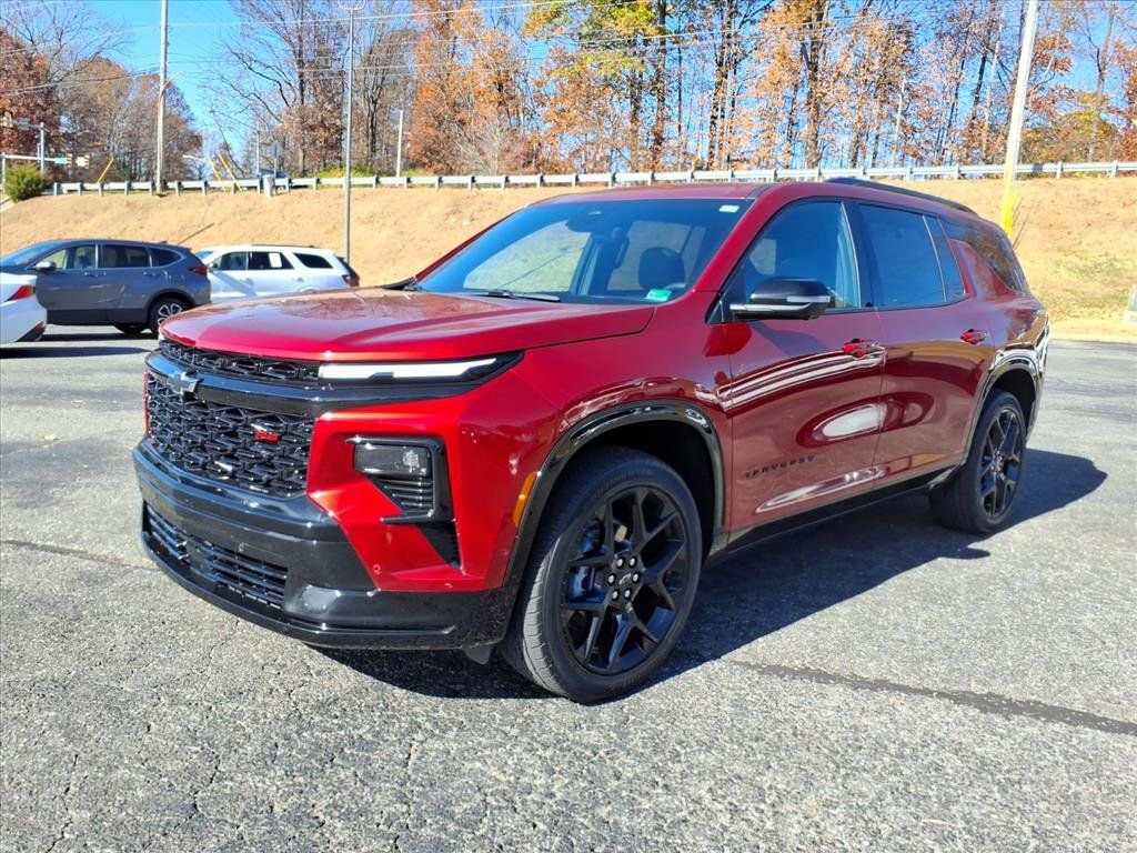 Certified 2024 Chevrolet Traverse RS w/ LPO, Floor Liner Package image 8