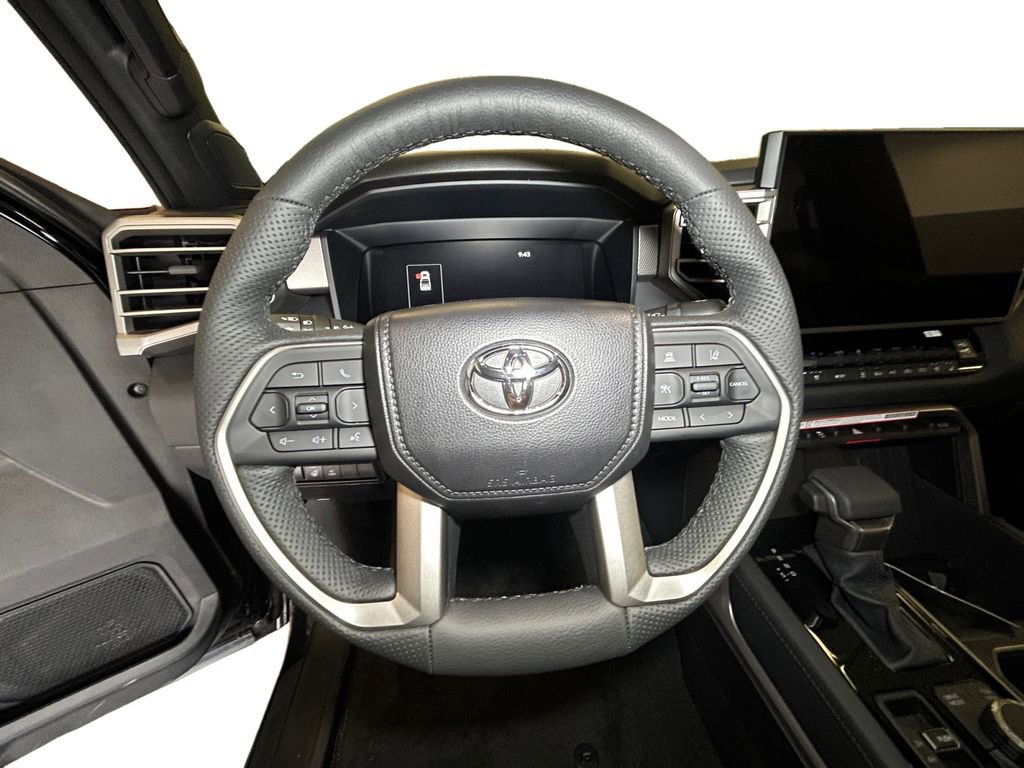 Used 2025 Toyota Tundra Limited AWD/4WD image 12