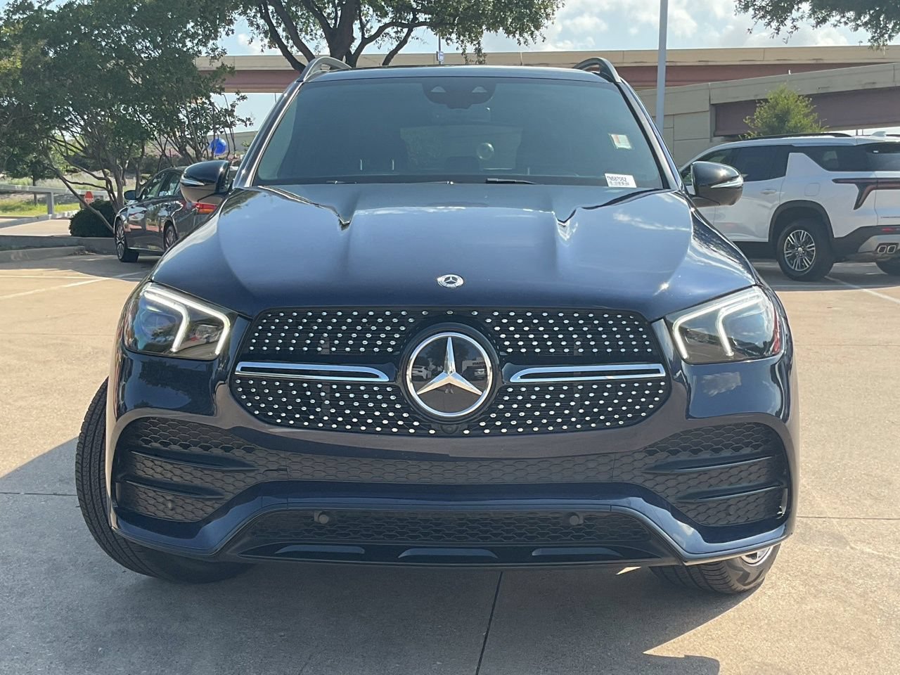 Used 2022 Mercedes-Benz GLE 450 4MATIC image 2