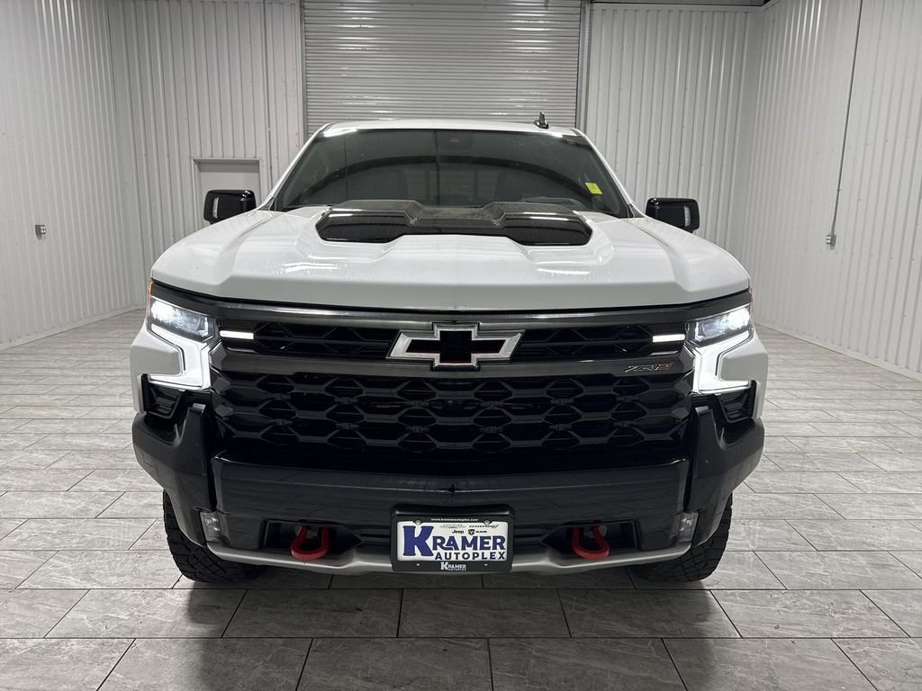 Used 2024 Chevrolet Silverado 1500 ZR2 w/ Technology Package image 32