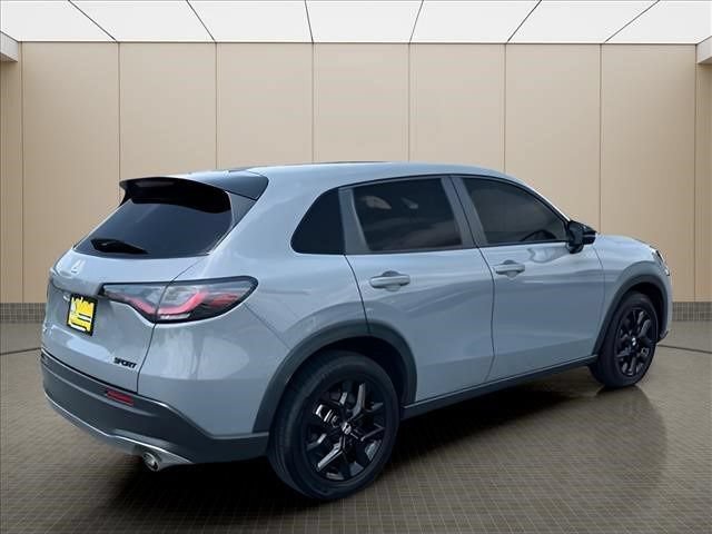 Used 2024 Honda HR-V Sport image 3