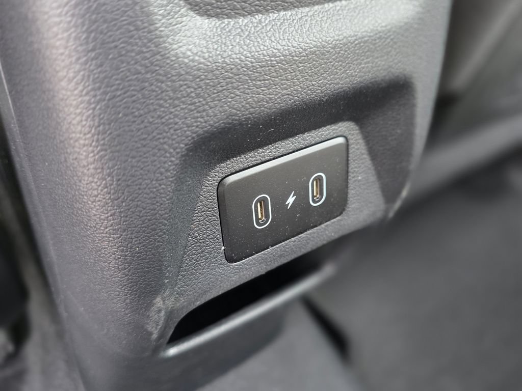 New 2026 Hyundai Venue SEL FWD image 18