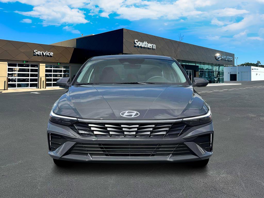 New 2026 Hyundai Elantra SE FWD image 13
