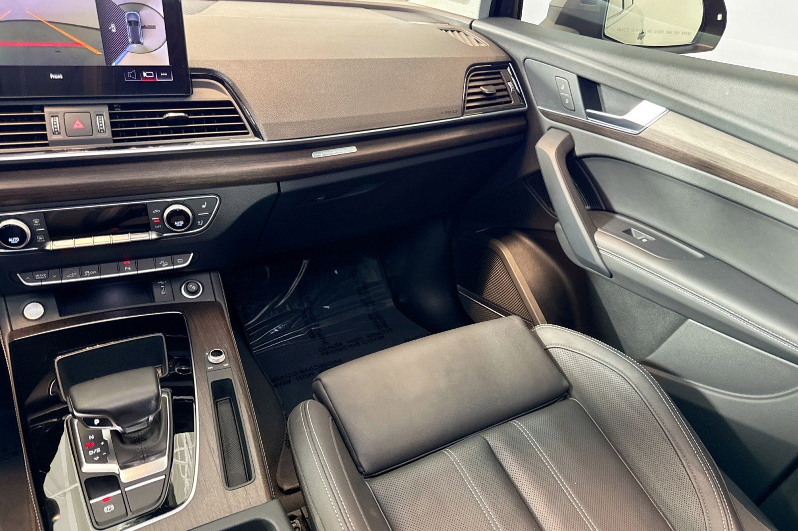 Used 2023 Audi Q5 e Premium Plus w/ Premium Plus Package image 22