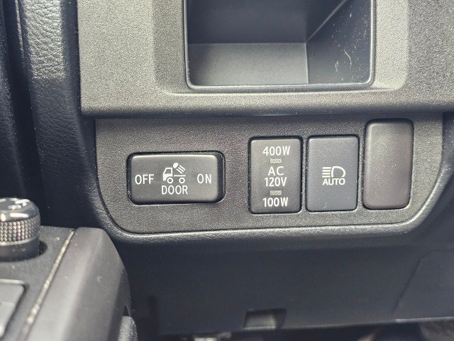 Used 2019 Toyota Tacoma TRD Off-Road AWD/4WD image 40
