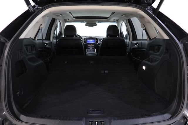 Used 2019 Ford Edge Titanium w/ Equipment Group 301A AWD/4WD image 34