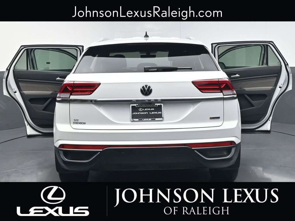 Used 2023 Volkswagen Atlas Cross Sport SE image 35