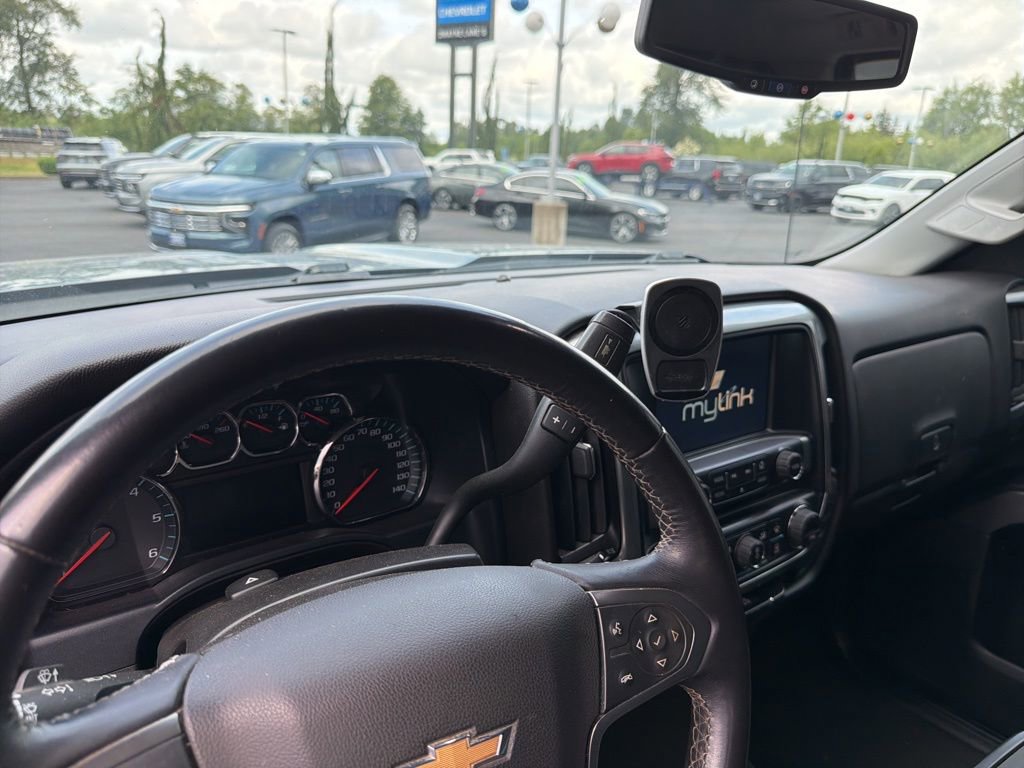 Used 2015 Chevrolet Silverado 2500 LT w/ LT Convenience Package AWD/4WD image 11