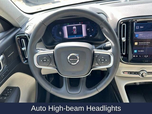 New 2025 Volvo XC40 B5 Ultra w/ Protection Package AWD/4WD image 19