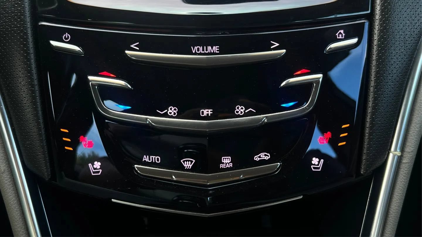 Used 2014 Cadillac XTS Premium FWD image 33