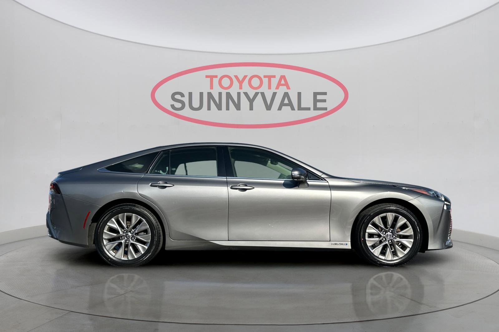 Certified 2022 Toyota Mirai XLE image 9