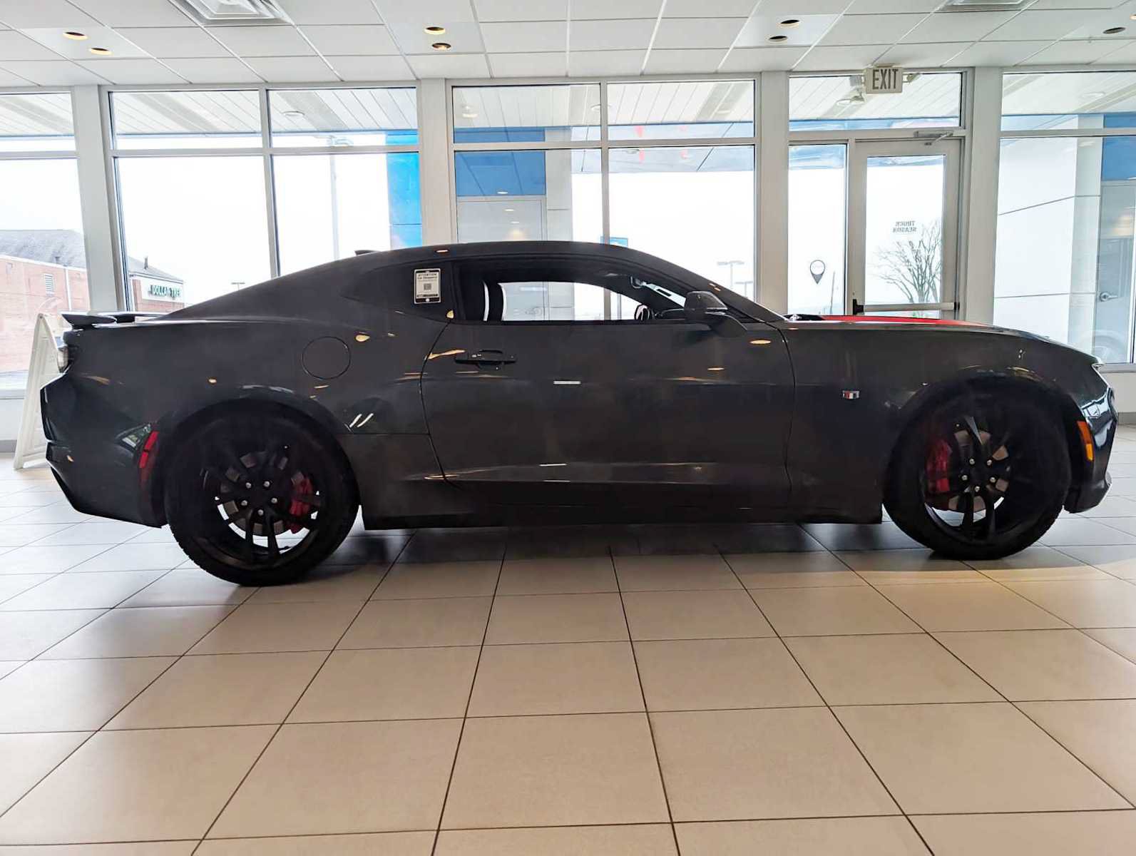 Used 2023 Chevrolet Camaro SS RWD image 7