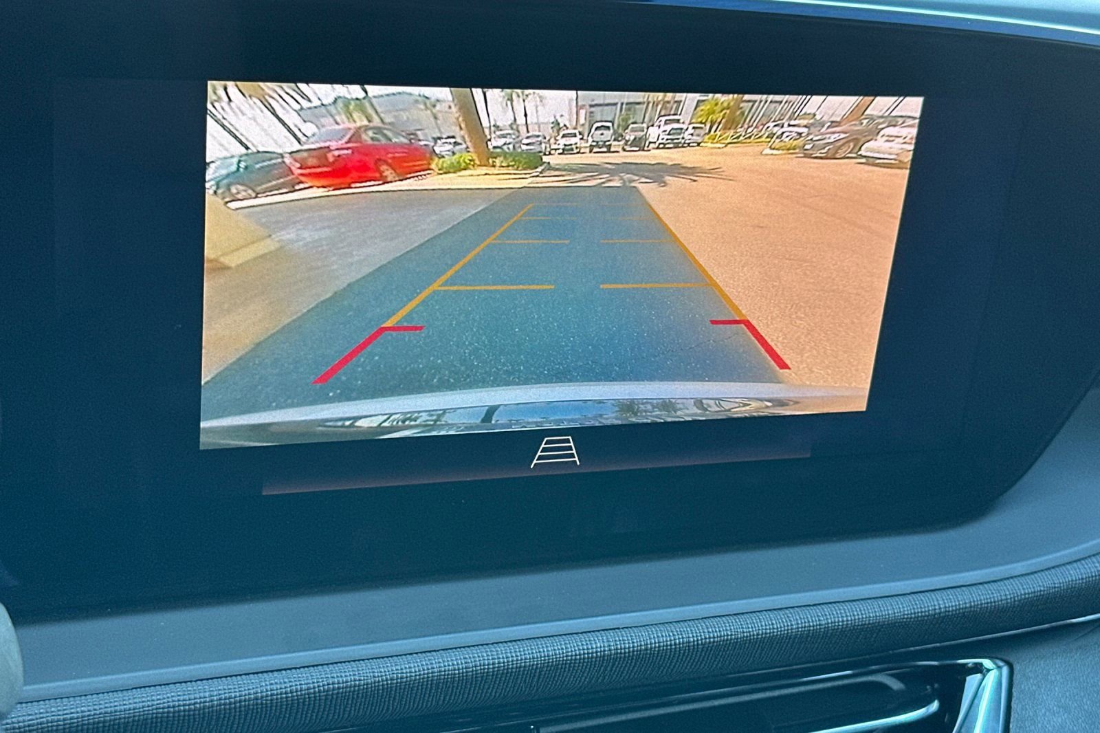 Certified 2025 Buick Envista Sport Touring image 19