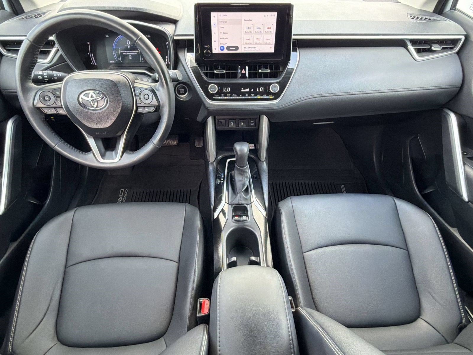 Used 2023 Toyota Corolla Cross XLE FWD image 16