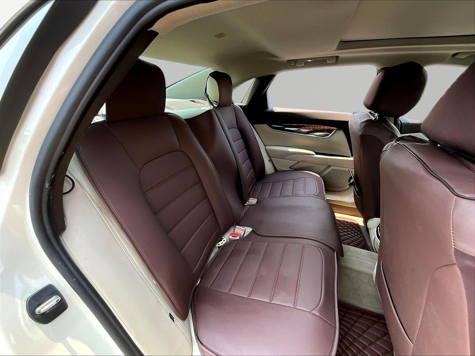 Used 2013 Cadillac XTS Luxury FWD image 25