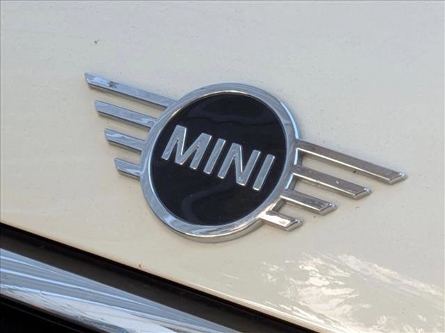 Used 2019 MINI Cooper 2-Door Hardtop image 3