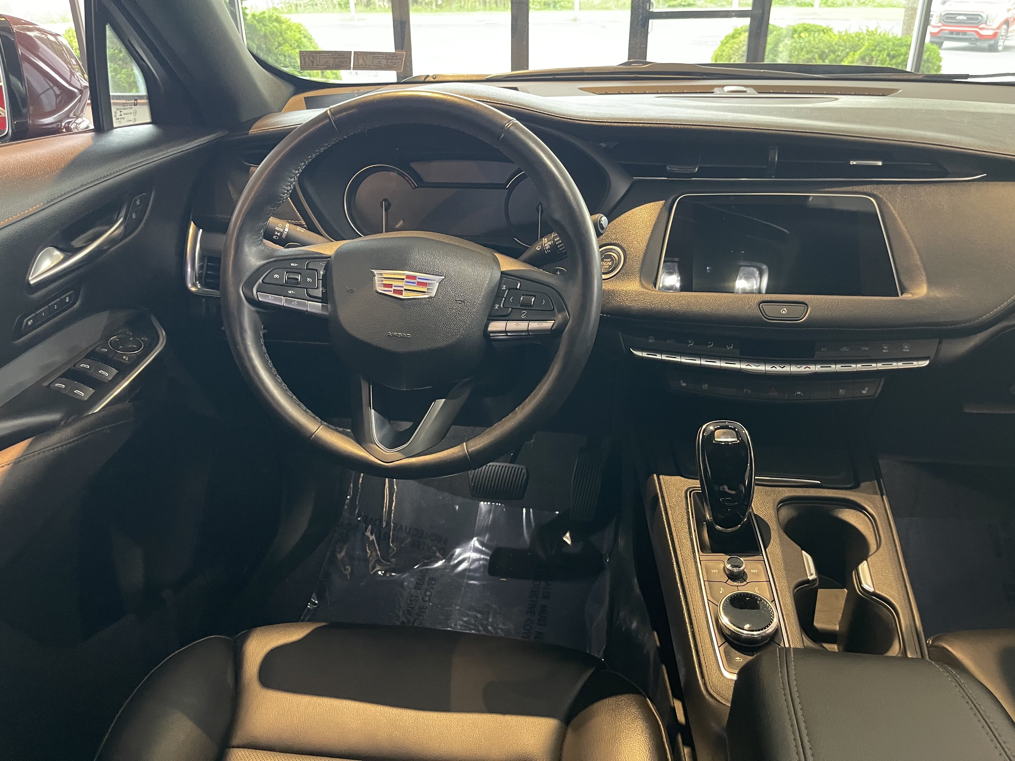 Certified 2023 Cadillac XT4 Premium Luxury AWD/4WD image 21