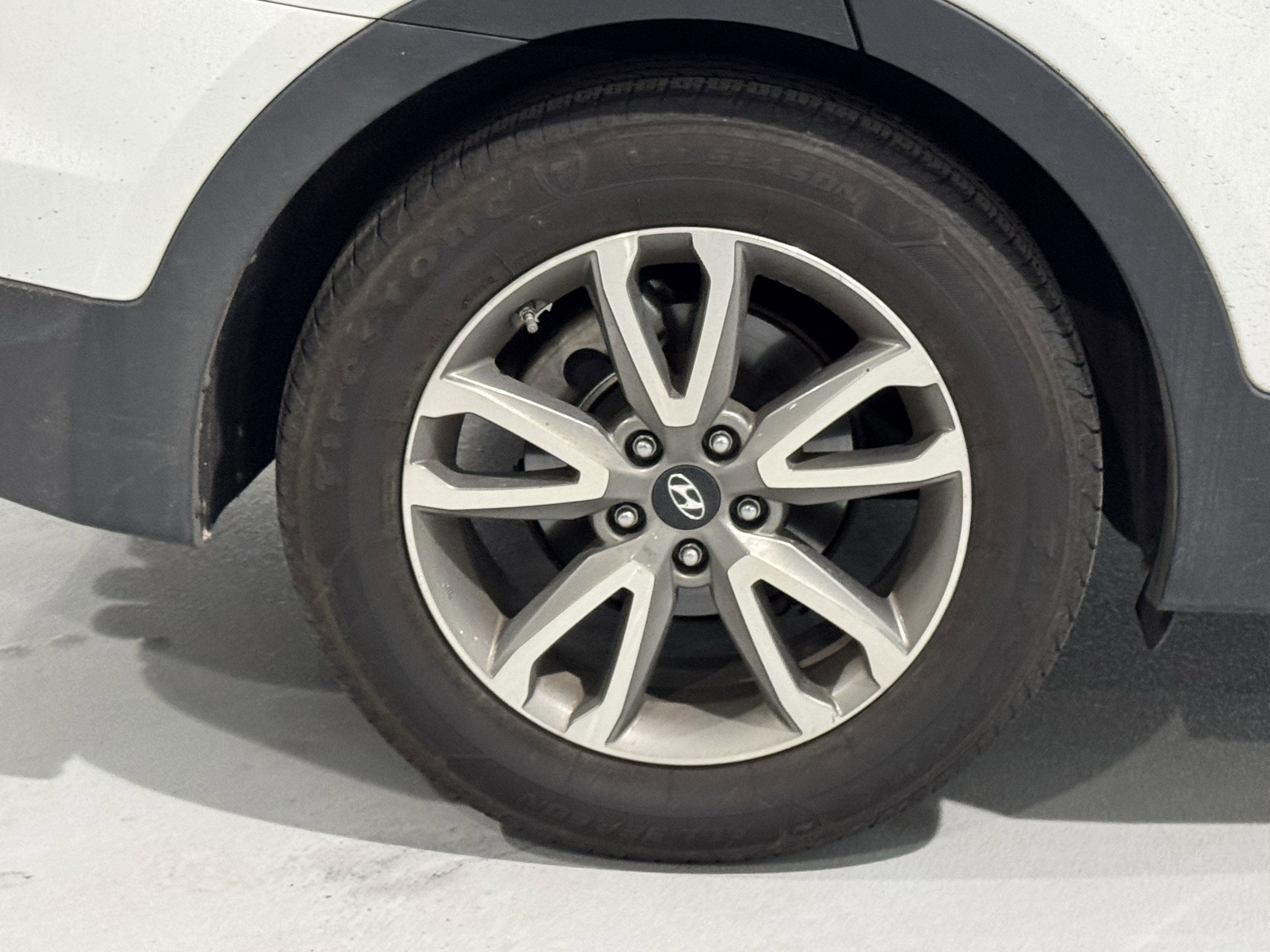 Used 2016 Hyundai Santa Fe Sport 2.0T image 19