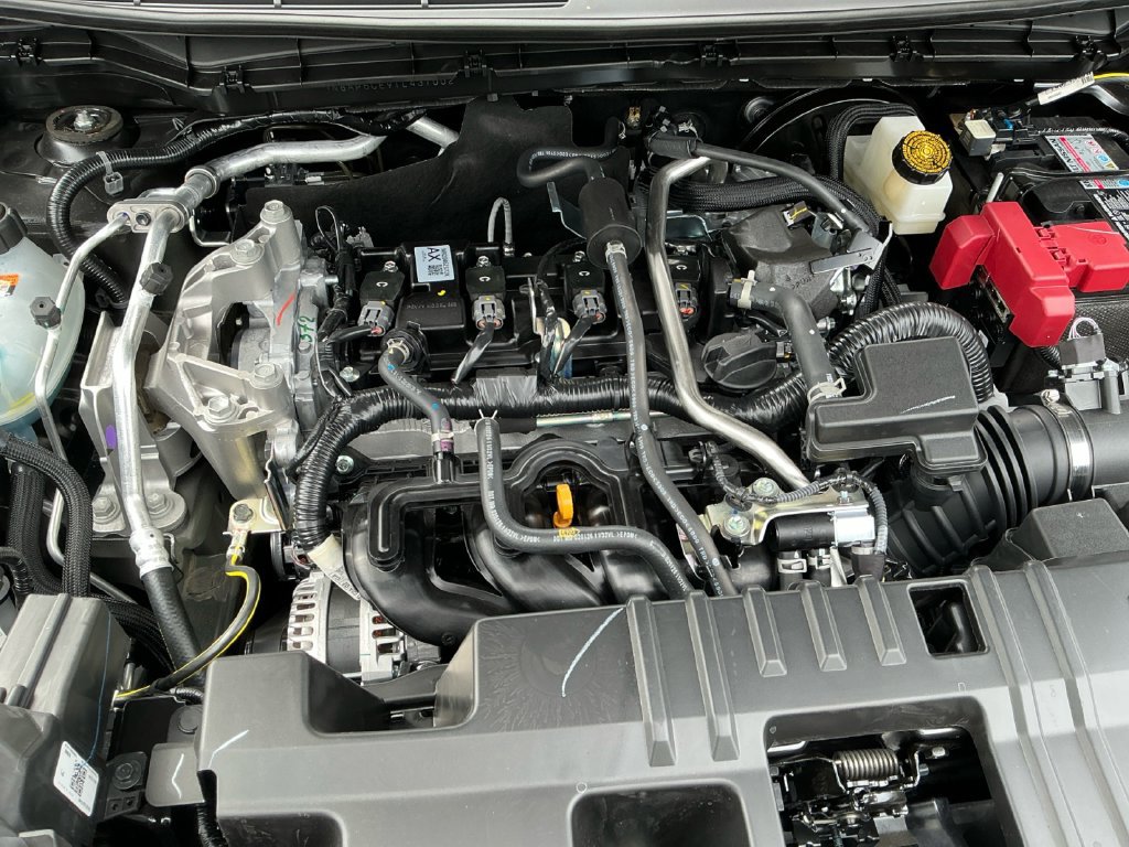 New 2026 Nissan Kicks SV w/ Cold Weather Package FWD image 9