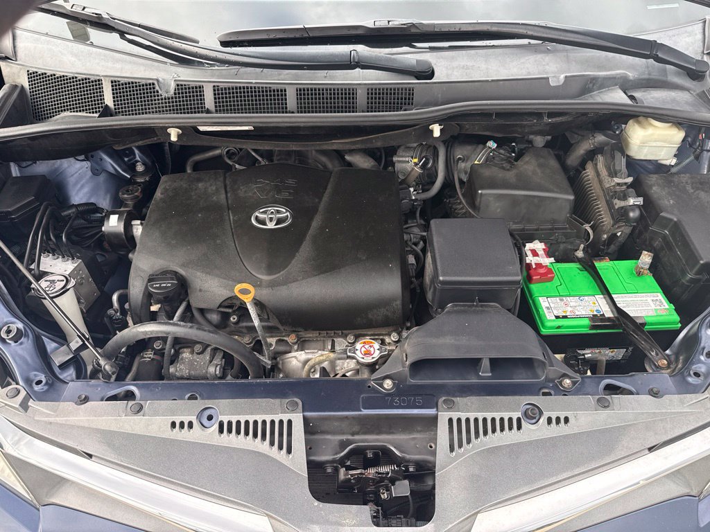 Used 2020 Toyota Sienna XLE FWD image 23