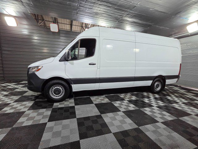 Used 2023 Mercedes-Benz Sprinter 2500 image 8