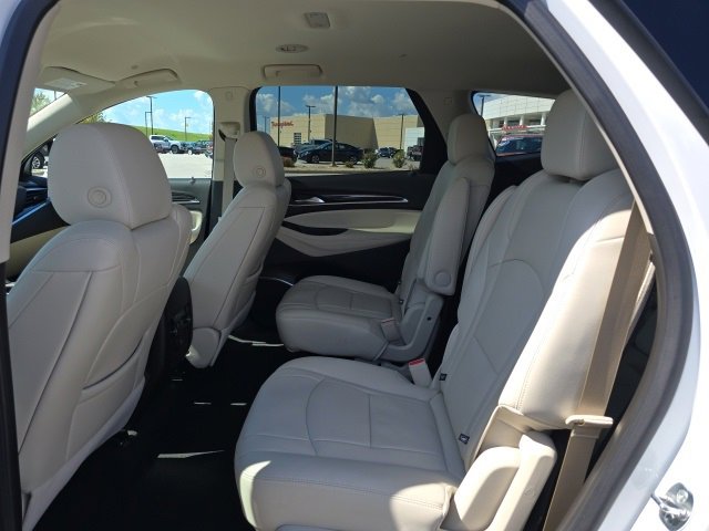 Used 2024 Buick Enclave Essence w/ Technology Package image 15